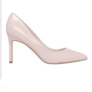 NWT 
Nine West Elegant Creamy White color, Ezra Pumps/Heels